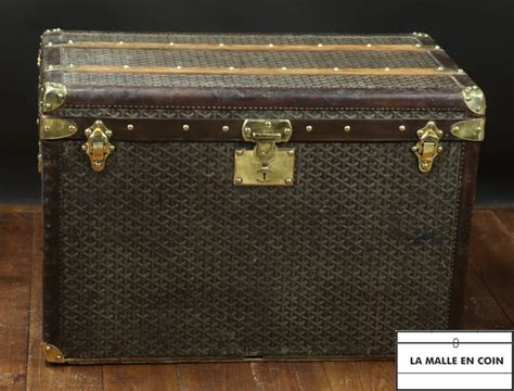 travel trunk (malle courrier) by Goyard Paris 